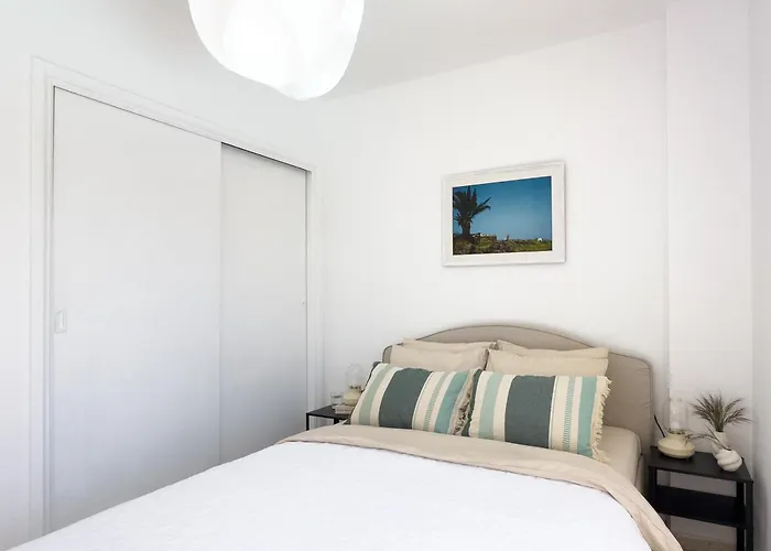 דירה 3 Bedrooms, 2 Bathrooms, Sea View, Pool, Tennis Court