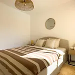 3 Bedrooms, 2 Bathrooms, Sea View, Pool, Tennis Court Appartement *