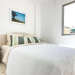 3 Bedrooms, 2 Bathrooms, Sea View, Pool, Tennis Court Appartement *