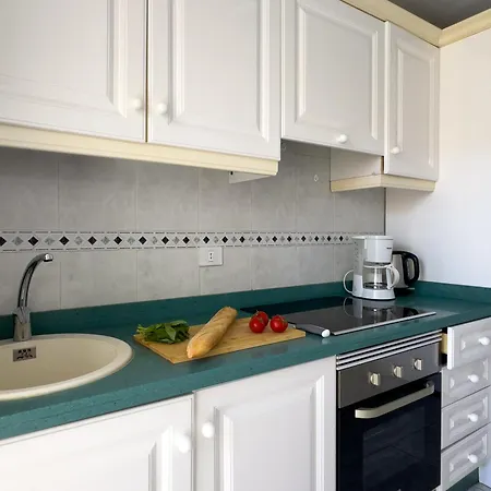 Los Cristianos Sea View Apartment Pool And Tennis Apartment *