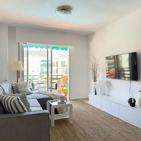 Los Cristianos Sea View Apartment Pool And Tennis