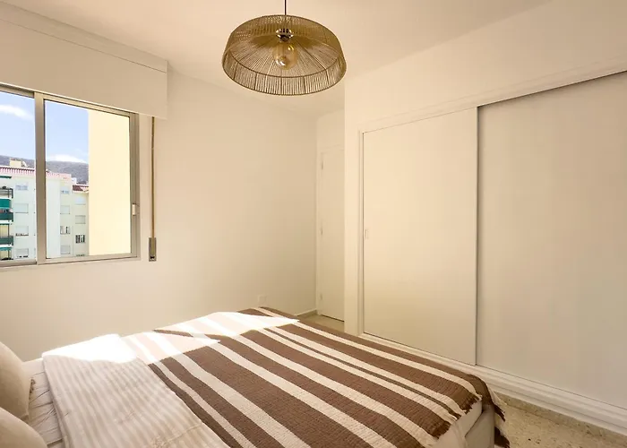 3 Bedrooms, 2 Bathrooms, Sea View, Pool, Tennis Court Appartement *